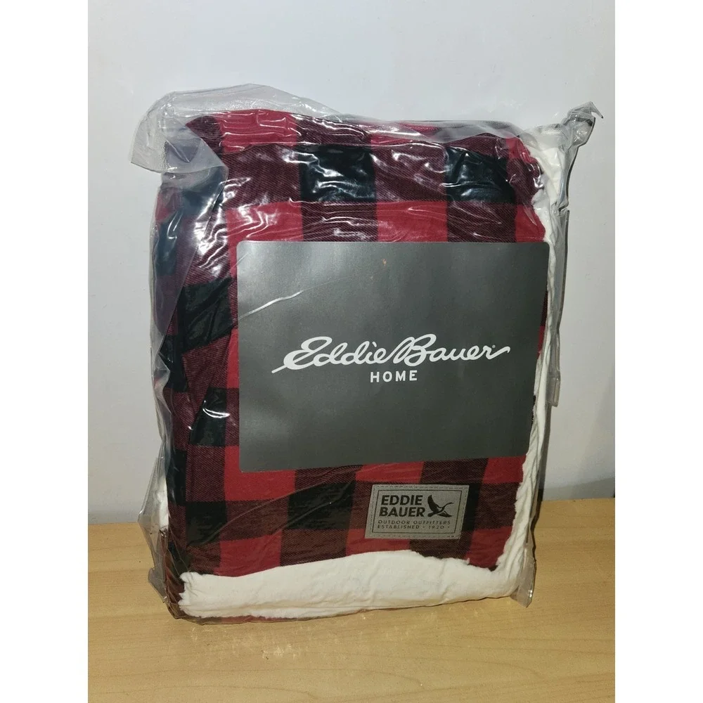 Eddie Bauer~Cabin Plaid Red Sherpa 50x60